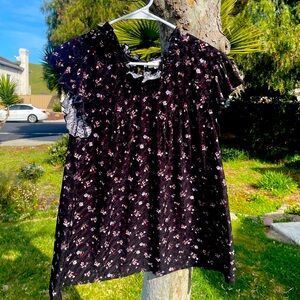 🍂Floral Black Blouse